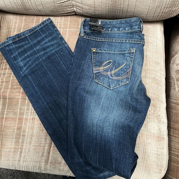 🆕 Express Zelda Straight Slim Fit Jeans - Picture 1 of 7